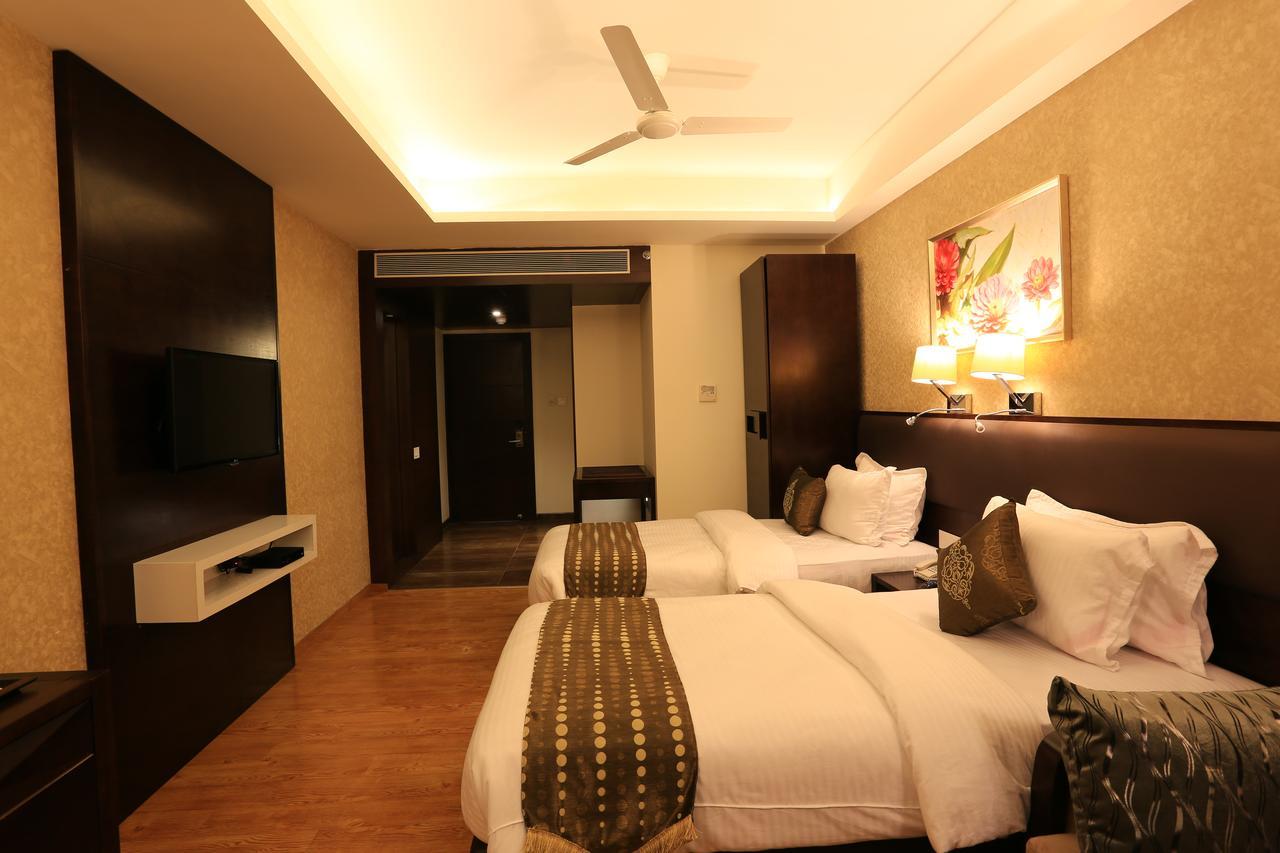 Nandan Kanan Hotel & Resort Sipra 外观 照片