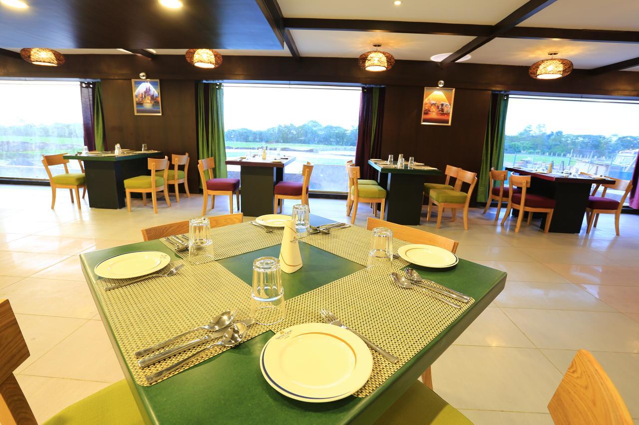 Nandan Kanan Hotel & Resort Sipra 外观 照片